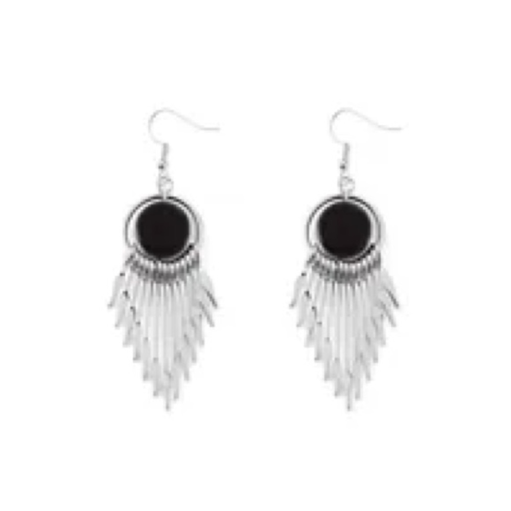 Boutique Elegant Silver and Black Dangle Earrings